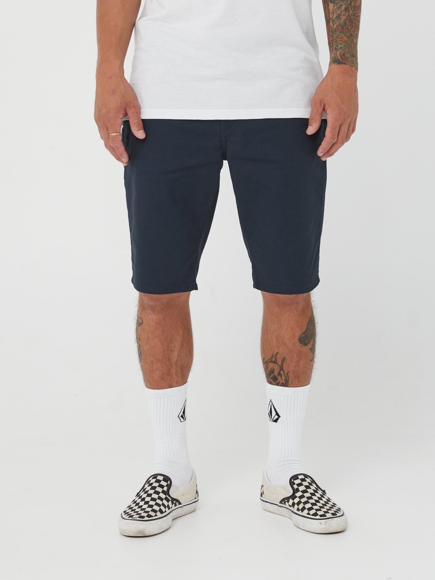 V Solver Light Weight Short - Navy (A09118G0_NVY) [F]