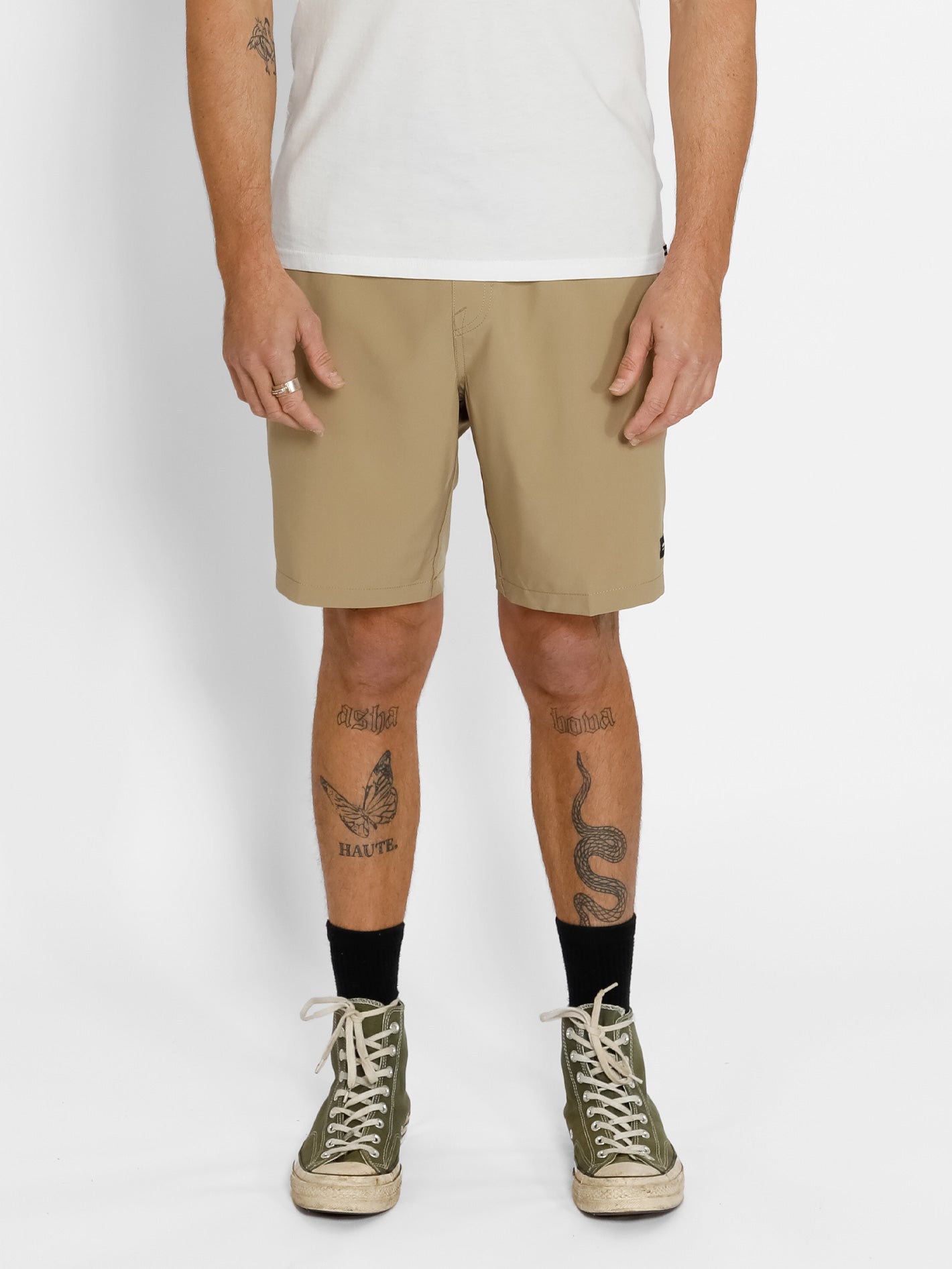 Stones Hybrid Elastic Waist 18" Short