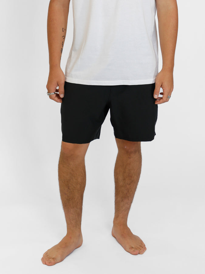 Manic Trunk 17" -  Black