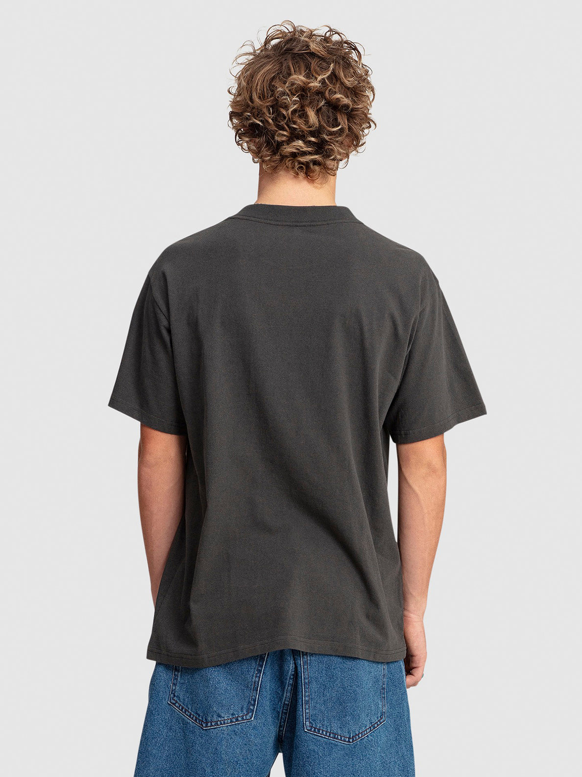 Vellipse Short Sleeve T-Shirt - Stealth (A4342376_STH) [B]