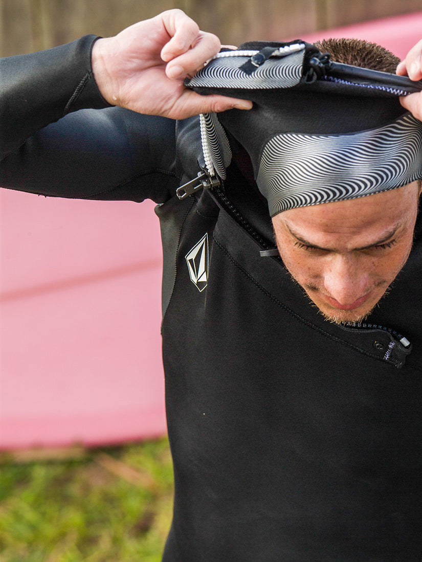 Modulator 2/2mm Long Arm Chest Zip Wetsuit - Black