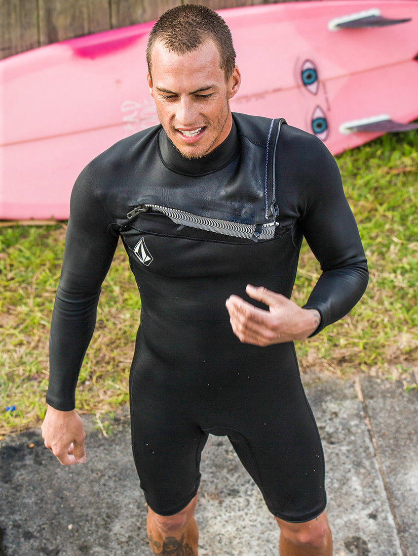 Modulator 2/2mm Long Arm Chest Zip Wetsuit - Black