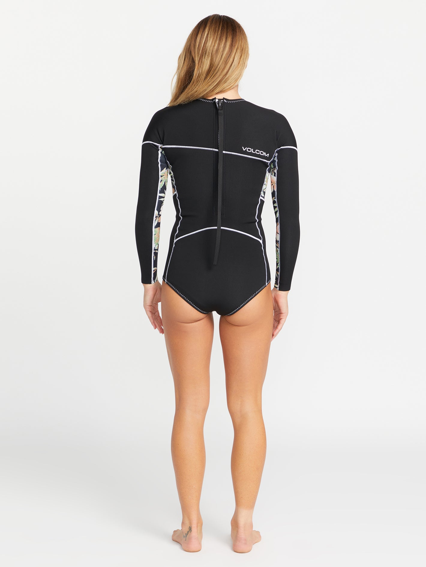 Womens Modulator 1mm Long Arm Back Zip Wetsuit - Black (O9512307_BLK) [B]