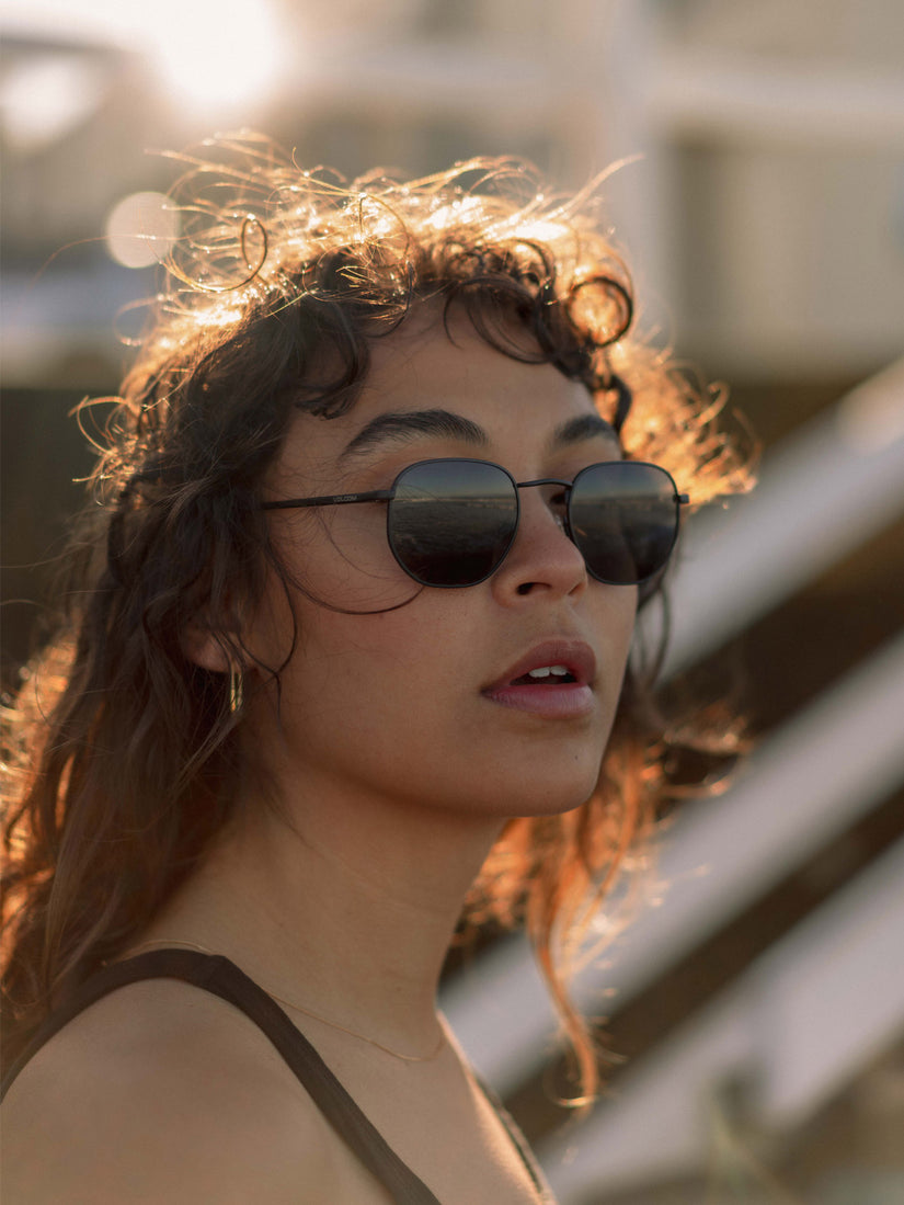 Happening Sunglasses - Matte Black Grey