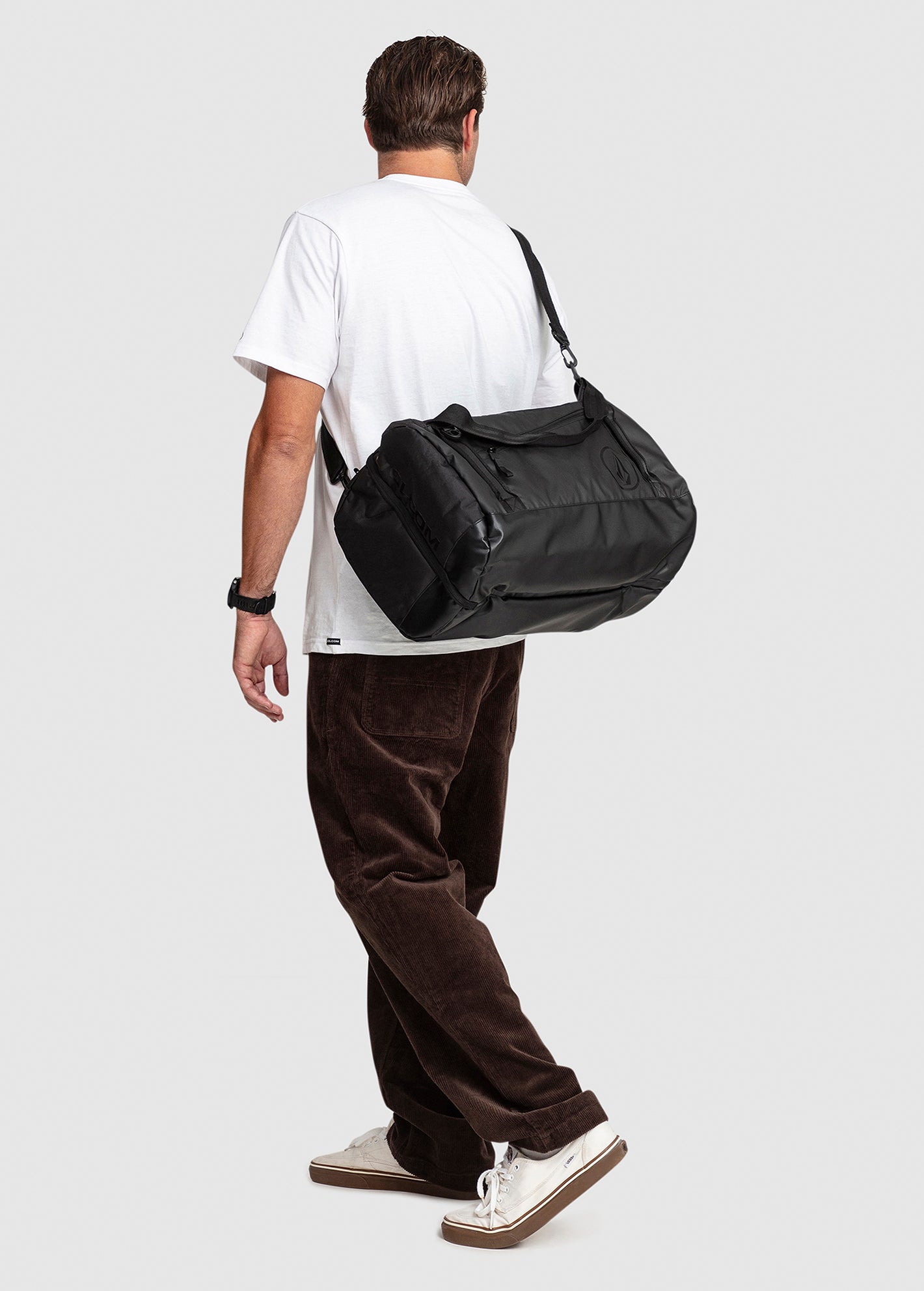 Altitude Travel Duffel - Black (VMXX04LMED_00BLK) [10]