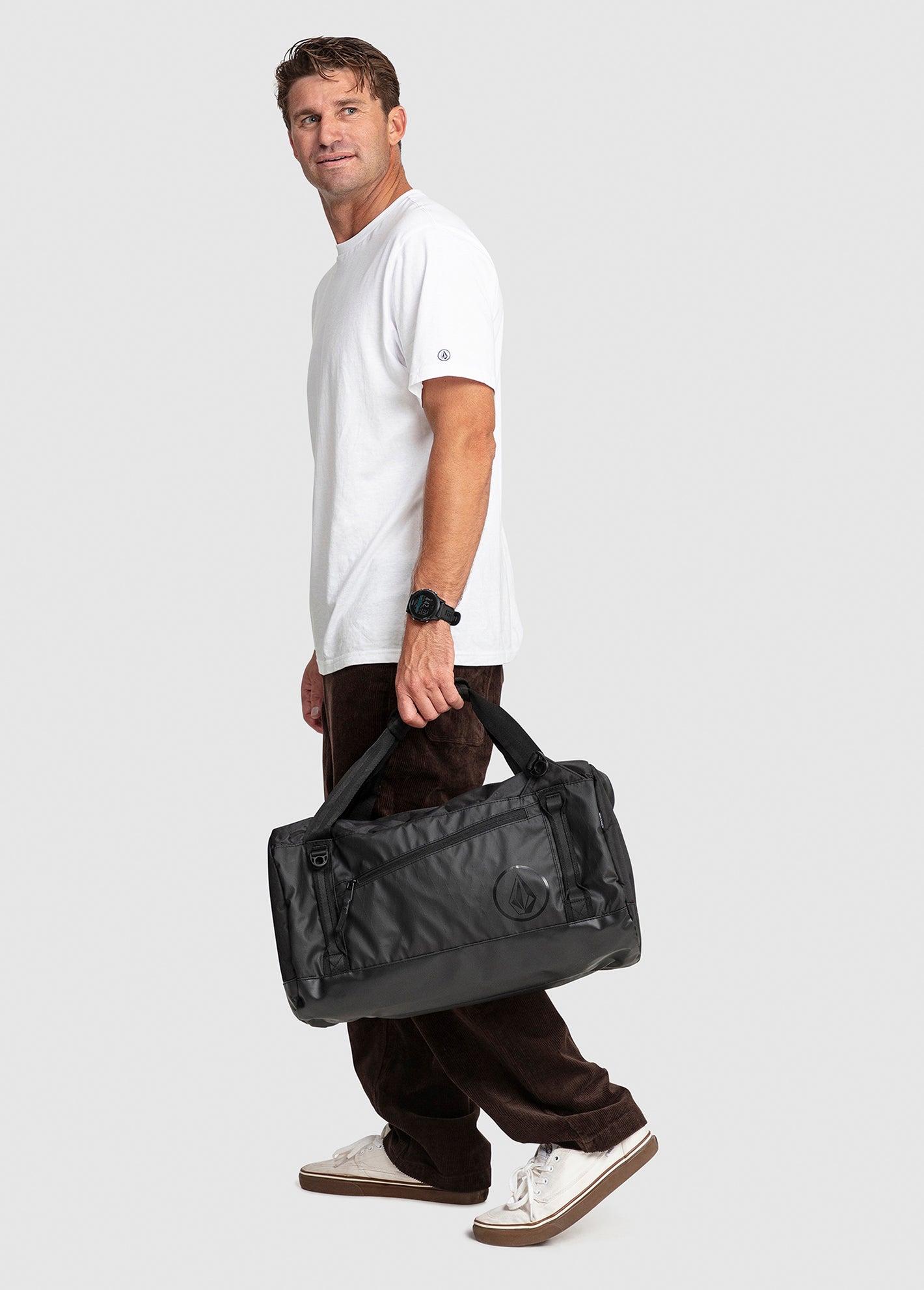Altitude Travel Duffel - Black (VMXX04LMED_00BLK) [11]